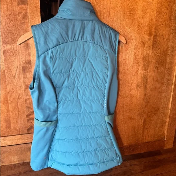 Lululemon Down for It All Vest - Oceanic - Picture 9 of 16